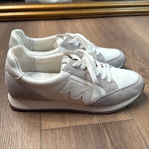👟 Allbirds Leather Tennis Shoes | White + Gray | Size 11 Like New 👟